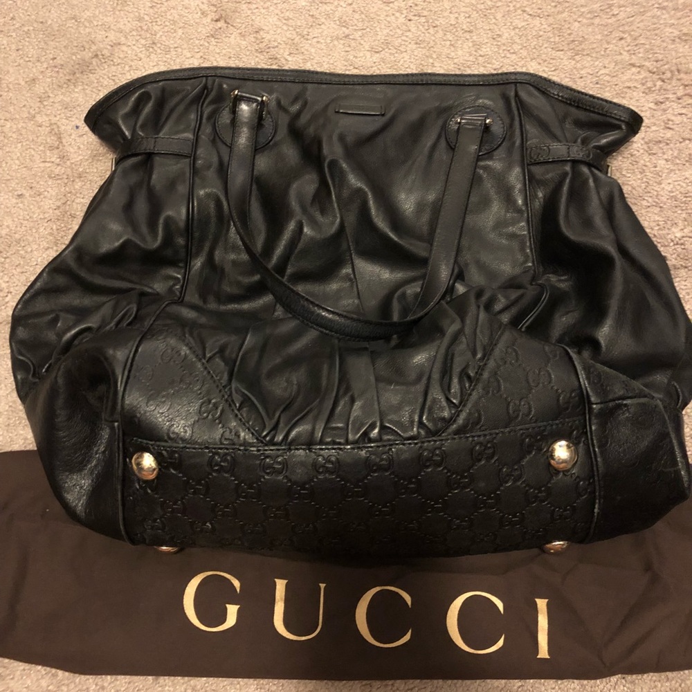 Authentic black gucci guccisma leather tote